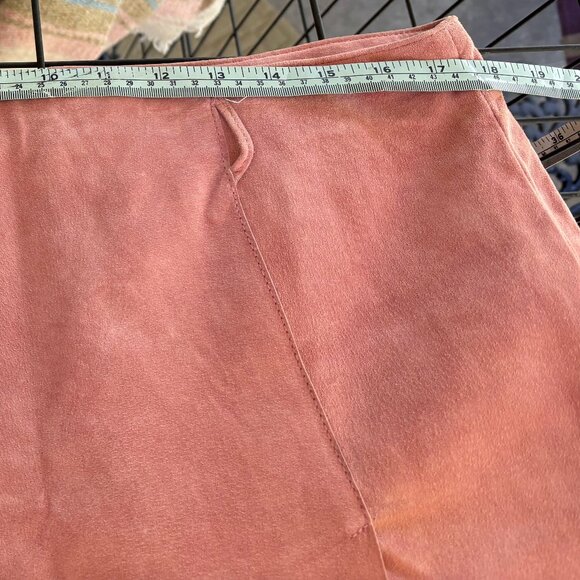 Danier Blush A-Line Skirt with Belt - Picture 2 of 9
